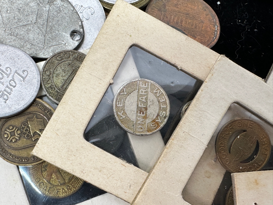 Just Added - Collection Of Various Tokens & Rolled Pennies - See Photos [Photo 6]