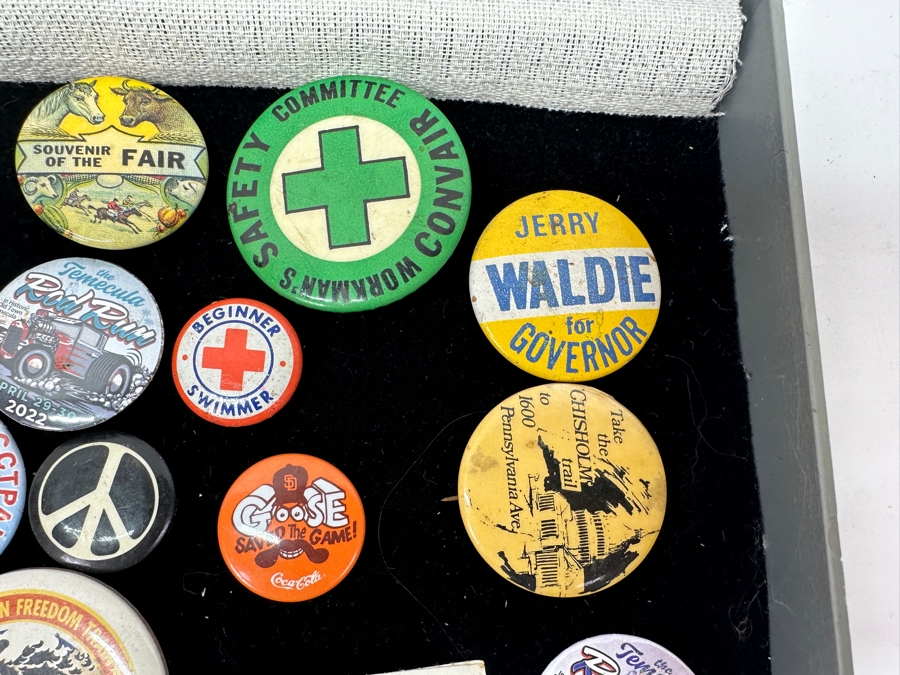 Just Added - Collection Of Vintage Buttons - See Photos [Photo 5]