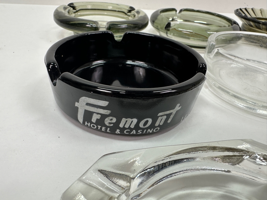 Just Added - (12) Vintage Glass Advertising Ashtrays From Casinos, Motels & Bowling Alleys [Photo 8]