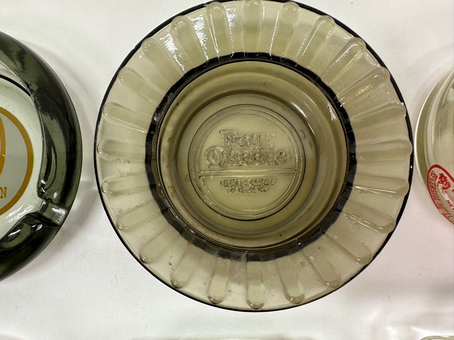 Just Added - (12) Vintage Glass Advertising Ashtrays From Casinos, Motels & Bowling Alleys [Photo 4]