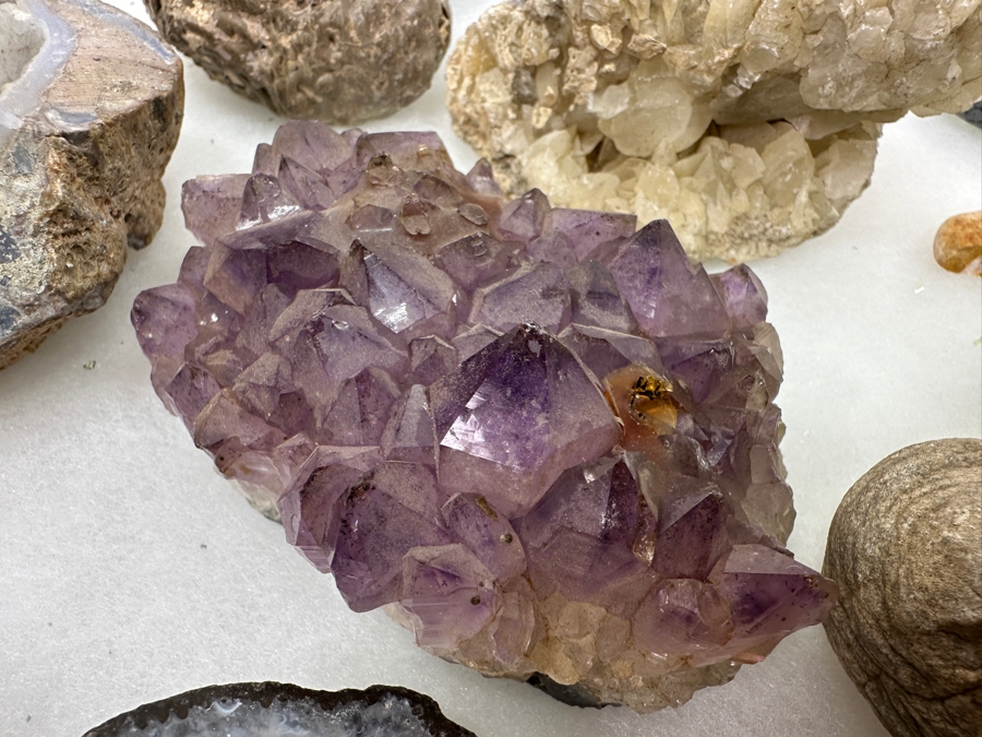 Just Added - Collection Of Various Stones & Geodes - See Photos [Photo 18]