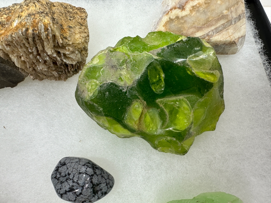 Just Added - Collection Of Various Stones & Geodes - See Photos [Photo 12]