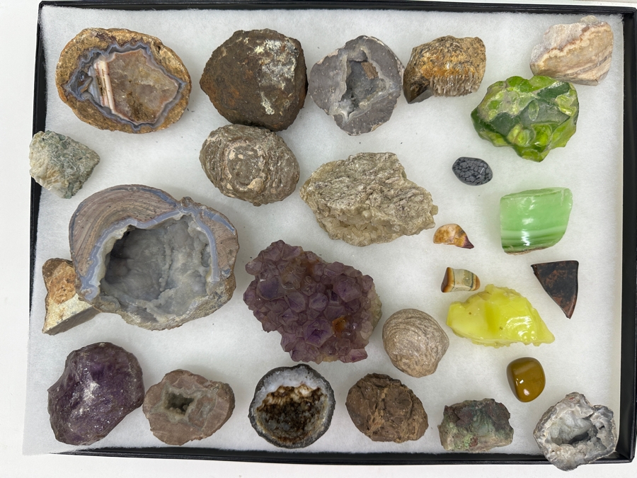 Just Added - Collection Of Various Stones & Geodes - See Photos