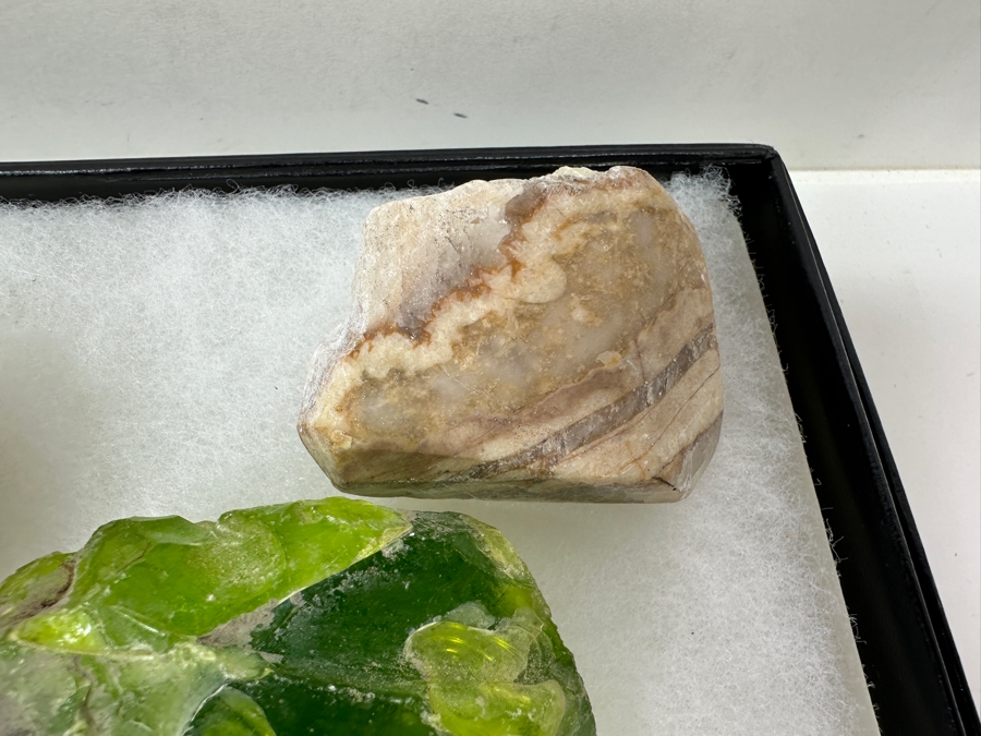 Just Added - Collection Of Various Stones & Geodes - See Photos [Photo 13]