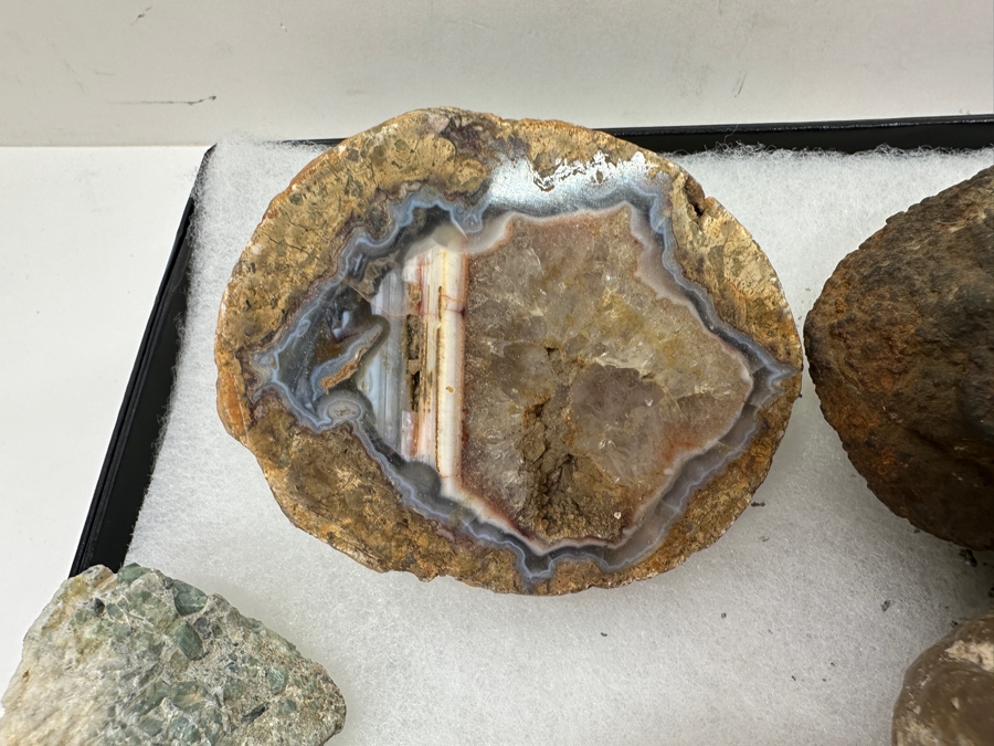 Just Added - Collection Of Various Stones & Geodes - See Photos [Photo 21]