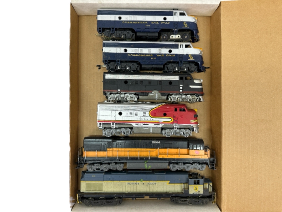 Just Added - Box Of Various HO Scale Train Parts Untested - See Photos