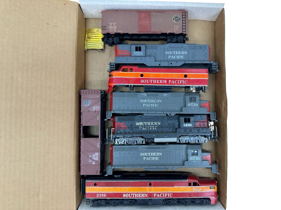 Just Added - Box Of Various HO Scale Train Parts Untested - See Photos