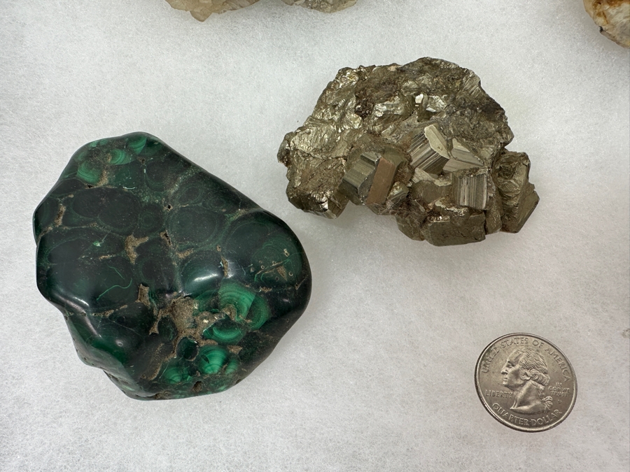 Just Added - Collection Of Various Rocks, Smoky Quartz, Amethyst, Petrified Wood, Opal Stones, Geodes, Malachite - See Photos [Photo 3]