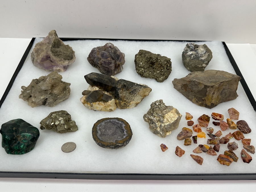 Just Added - Collection Of Various Rocks, Smoky Quartz, Amethyst, Petrified Wood, Opal Stones, Geodes, Malachite - See Photos [Photo 2]