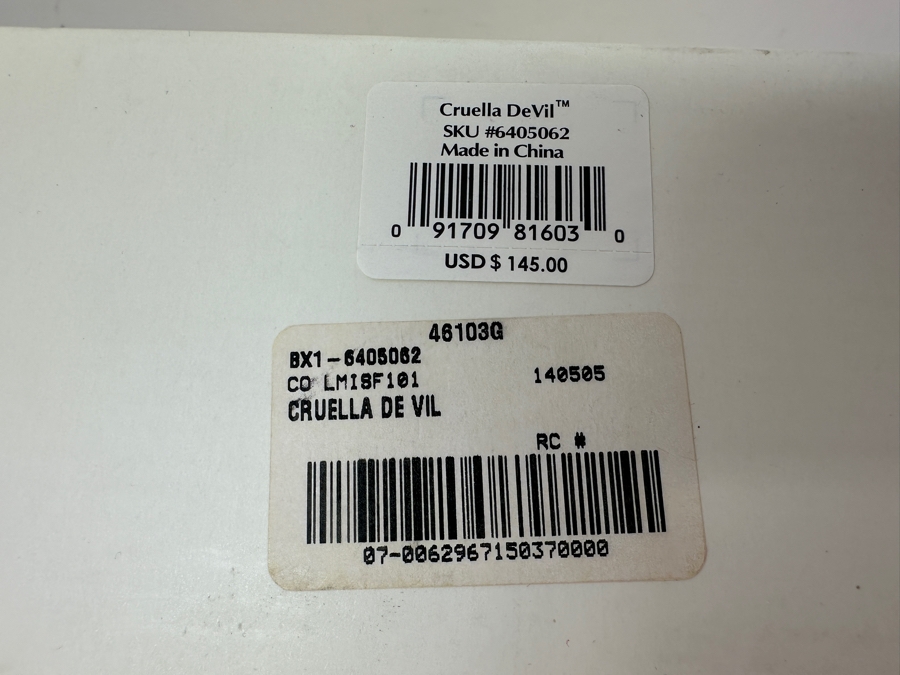 Walt Disney Showcase Lenox 101 Dalmatians Cruella De Vil Figurine With Three Dalmatians Figurines Hand Painted And Accented With 24k Gold With Original Box 8.5'H Retails $145 [Photo 13]