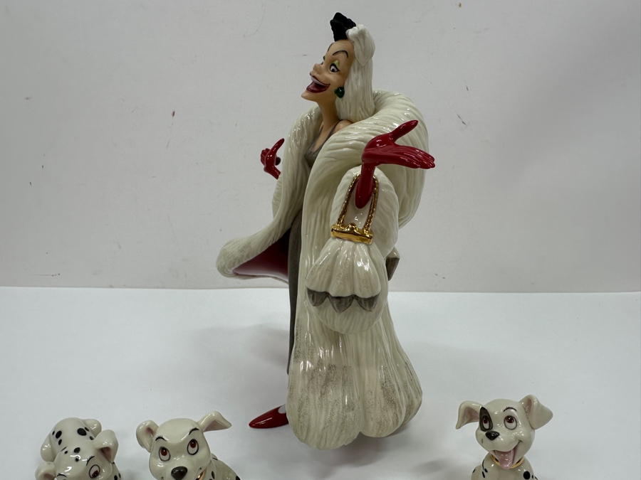 Walt Disney Showcase Lenox 101 Dalmatians Cruella De Vil Figurine With Three Dalmatians Figurines Hand Painted And Accented With 24k Gold With Original Box 8.5'H Retails $145 [Photo 6]