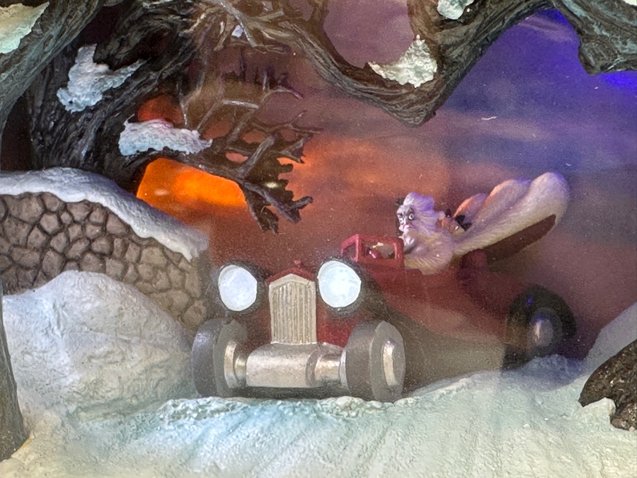 Walt Disney Showcase Collection Robert W. Olszewski Gallery Of Light Walt Disney's 101 Dalmatians 'Terror On Wheels' Featuring Cruella De Vil Miniature Shadowbox Scene With Original Box [Photo 6]