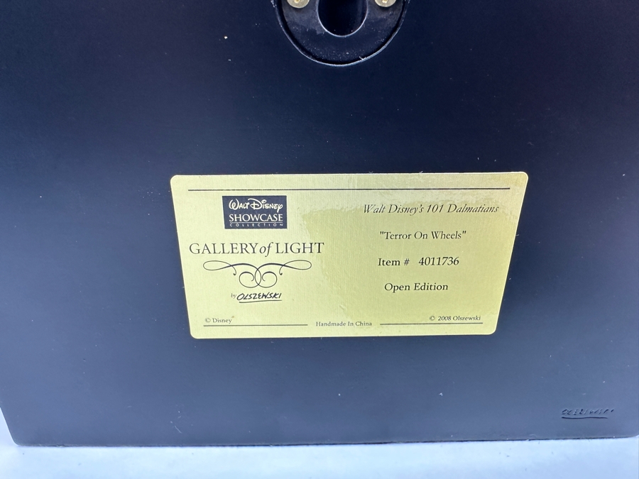 Walt Disney Showcase Collection Robert W. Olszewski Gallery Of Light Walt Disney's 101 Dalmatians 'Terror On Wheels' Featuring Cruella De Vil Miniature Shadowbox Scene With Original Box [Photo 10]