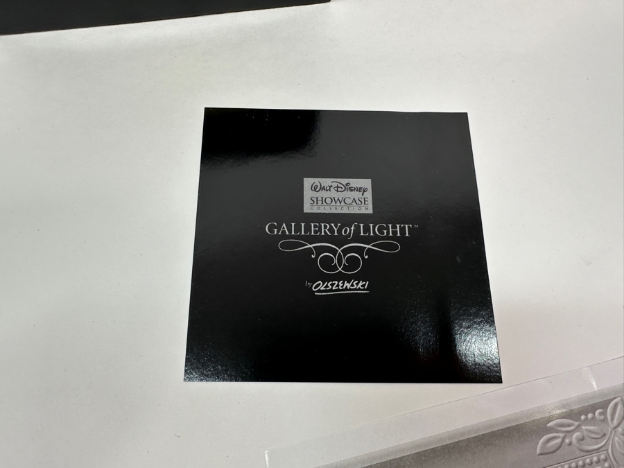 Walt Disney Showcase Collection Robert W. Olszewski Gallery Of Light Walt Disney's 101 Dalmatians 'Terror On Wheels' Featuring Cruella De Vil Miniature Shadowbox Scene With Original Box [Photo 11]