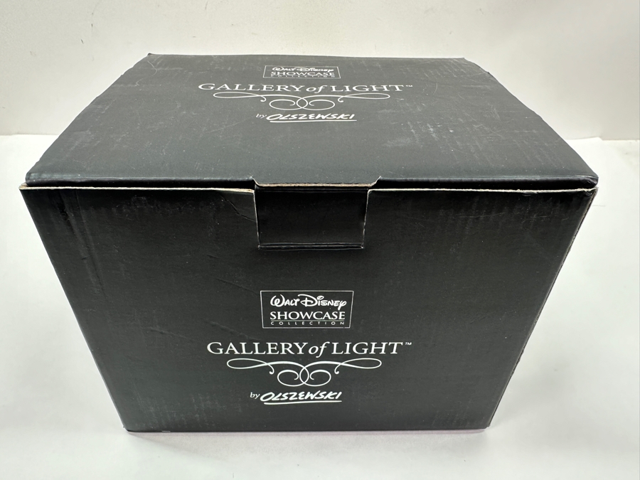 Walt Disney Showcase Collection Robert W. Olszewski Gallery Of Light Walt Disney's 101 Dalmatians 'Terror On Wheels' Featuring Cruella De Vil Miniature Shadowbox Scene With Original Box [Photo 15]