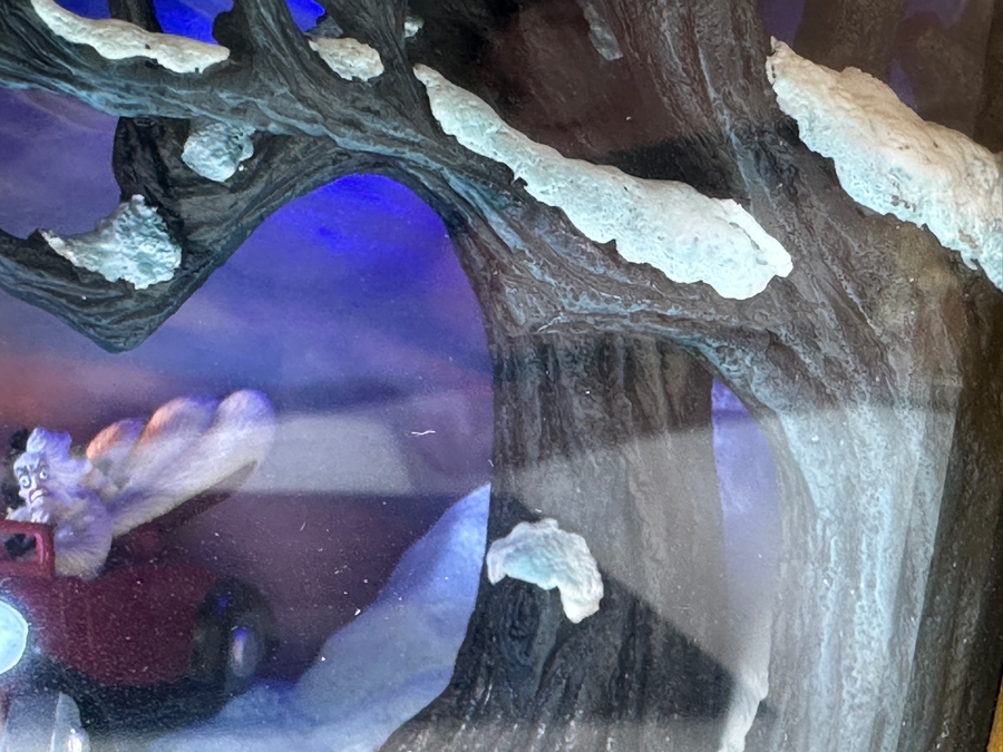 Walt Disney Showcase Collection Robert W. Olszewski Gallery Of Light Walt Disney's 101 Dalmatians 'Terror On Wheels' Featuring Cruella De Vil Miniature Shadowbox Scene With Original Box [Photo 7]