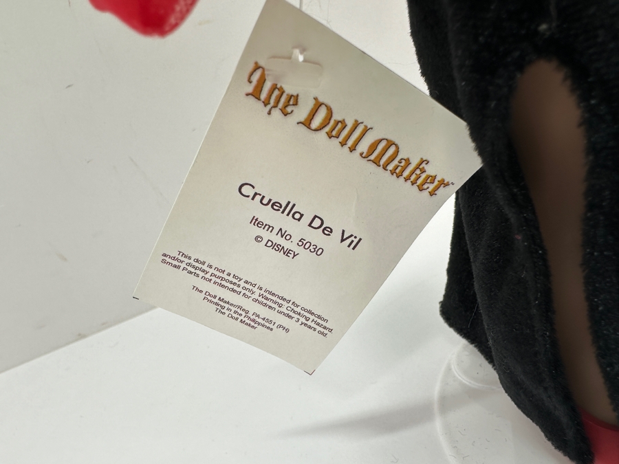 Disney Cruella De Vil Doll No. 5030 With Original Tags And Box Precious Moments By The Doll Maker 13'H [Photo 4]