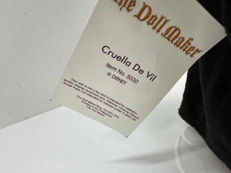 Disney Cruella De Vil Doll No. 5030 With Original Tags And Box Precious Moments By The Doll Maker 13'H [Photo 5]