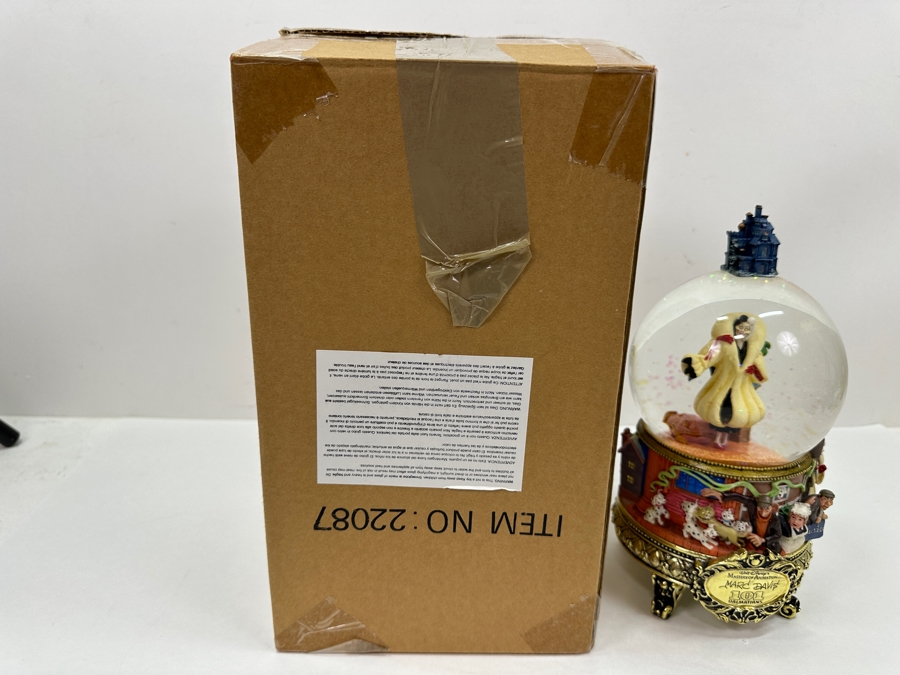 Walt Disney's Masters Of Animation Marc Davis 101 Dalmatians Musical Snow Globe Featuring Cruella De Vil With Original Box 9H [Photo 16]