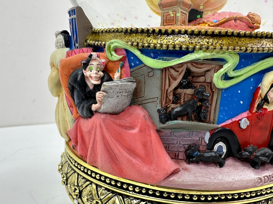 Walt Disney's Masters Of Animation Marc Davis 101 Dalmatians Musical Snow Globe Featuring Cruella De Vil With Original Box 9H [Photo 10]