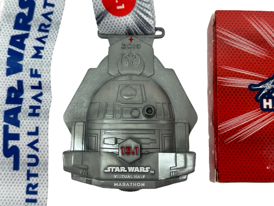 Disney Star Wars Medal From The 2019 Virtual Half Marathon With Original Box
