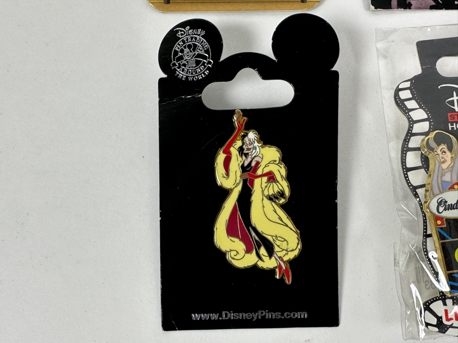 (3) Limited Edition Disney 101 Dalmatians Cruella De Vil Trading Pins And (1) Disney 101 Dalmatians Cruella De Vil Trading Pin [Photo 8]