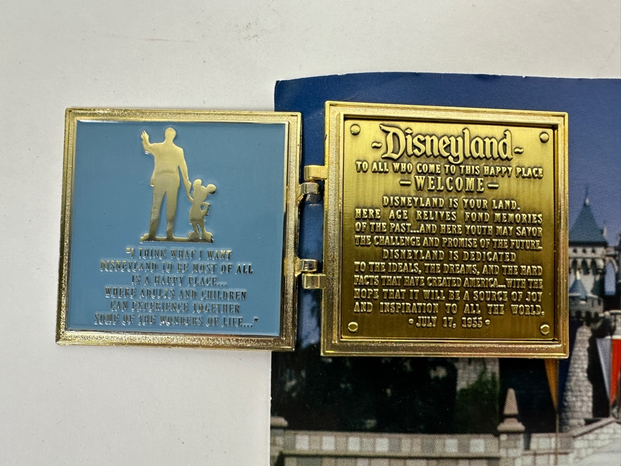 Disneyland Walk In Walt's Disneyland Footsteps Collectible Trading Pin [Photo 2]