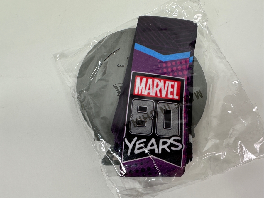 Disney Black Panther Medal From The 2019 runDisney Virtual 5k Series Celebrating Marvel 80 Years New In Original Packaging	 [Photo 3]