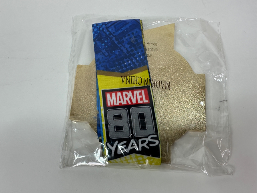 Disney Celebrating Marvel 80 Years Medal From The 2019 runDisney Virtual Challenge New In Original Packaging	 [Photo 3]