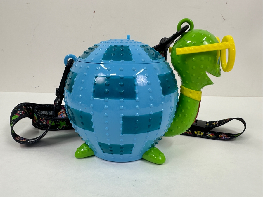 Disneyland Main Street Electrical Parade Light-Up Turtle Sipper (50th Anniversary Celebration) 7'W x 5.5'H [Photo 2]