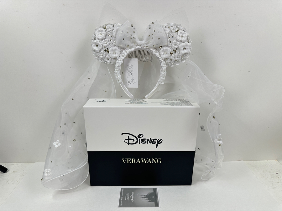 New with Box - Disney Parks Vera Wang Bridal Veil Minnie Ears Headband [Photo 2]