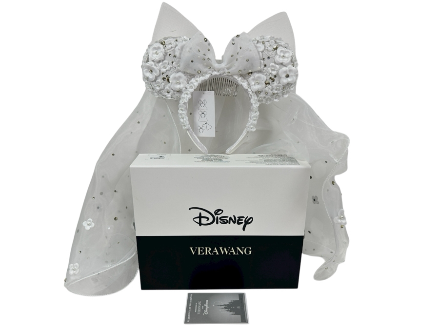 New with Box - Disney Parks Vera Wang Bridal Veil Minnie Ears Headband