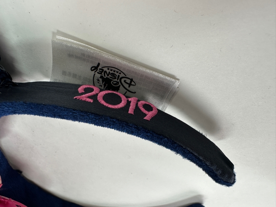 Disney Parks 2019 Minnie Mouse Classic Attractions Sequin Ears Headband [Photo 4]