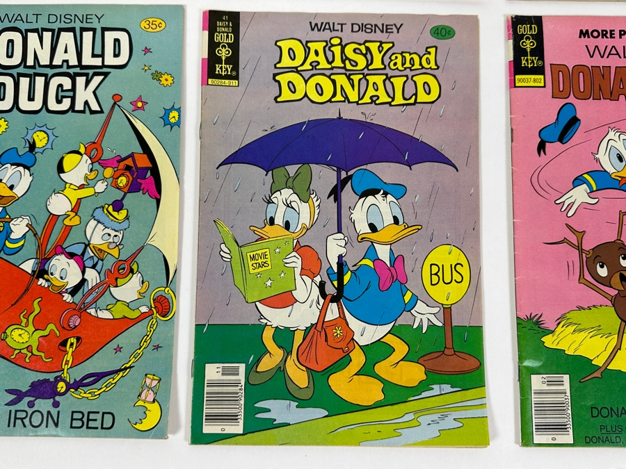 (6) Vintage Gold Key Comics Walt Disney Comic Books: Mickey Mouse And Pluto, Walt Disney Showcase, Donald Duck And Daisy And Donald Comic Books [Photo 5]