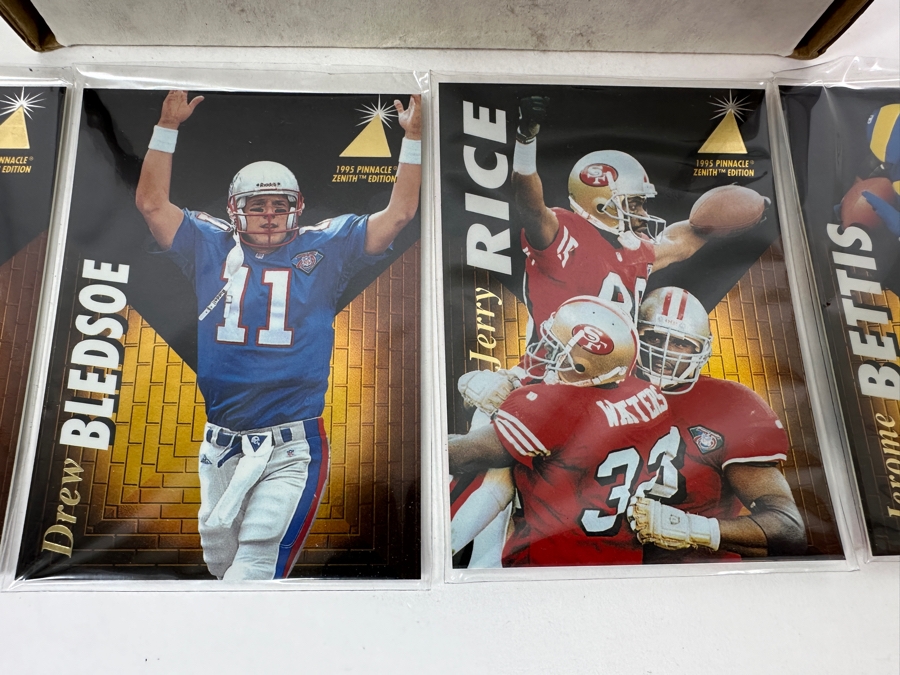 Vintage 1995 Pinnacle NFL Football Trading Cards [Photo 3]