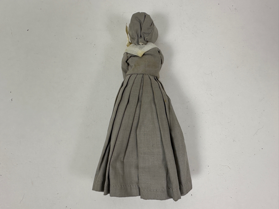 Vintage Porcelain Doll Holding Bible 7'H [Photo 5]