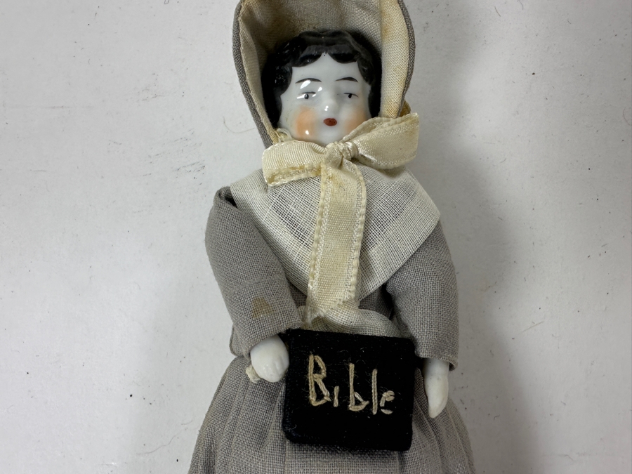 Vintage Porcelain Doll Holding Bible 7'H [Photo 2]