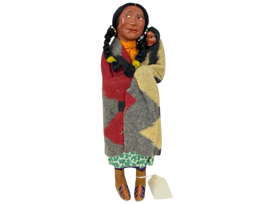 Vintage 1945 Handmade American Indian Doll From Albuquerque, New Mexico 13'H