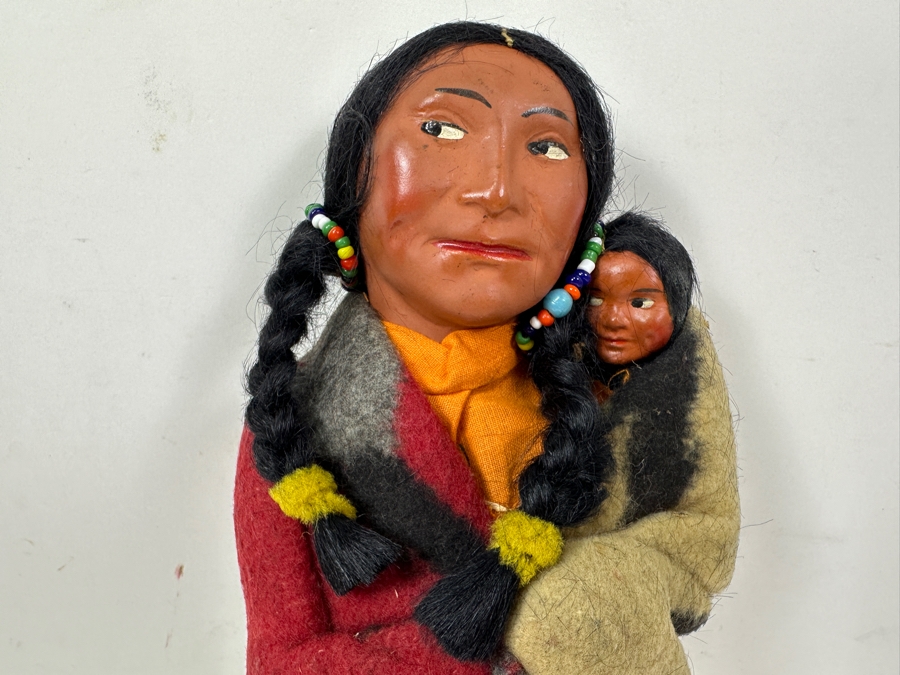 Vintage 1945 Handmade American Indian Doll From Albuquerque, New Mexico 13'H [Photo 2]