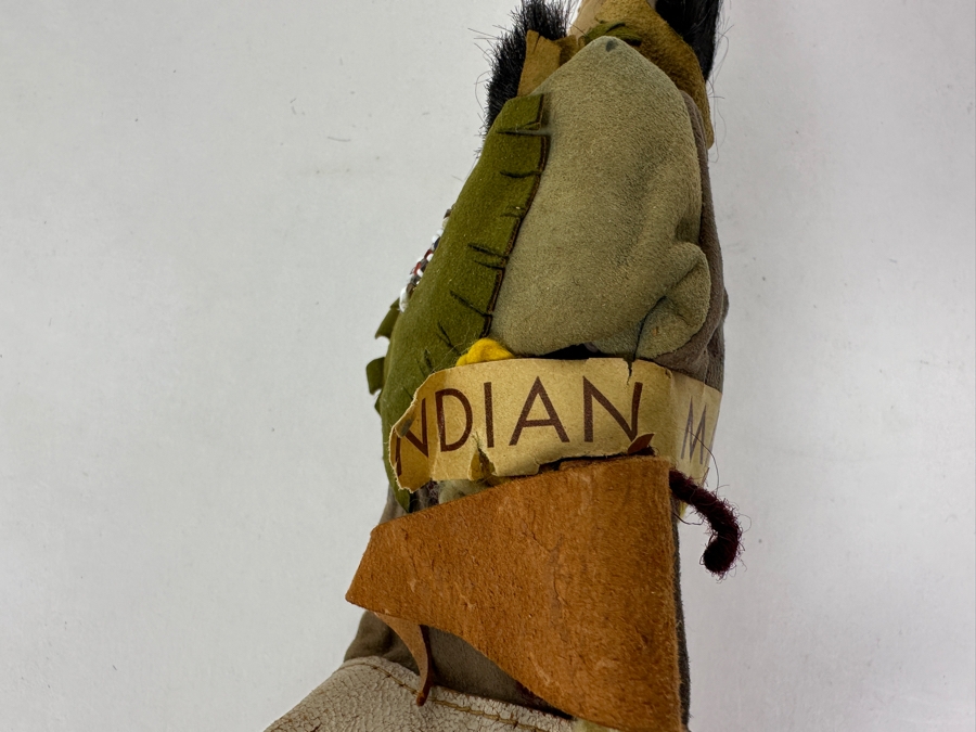 Vintage Handmade American Indian Doll 7'H [Photo 4]