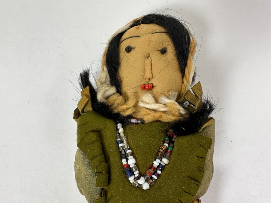 Vintage Handmade American Indian Doll 7'H [Photo 2]