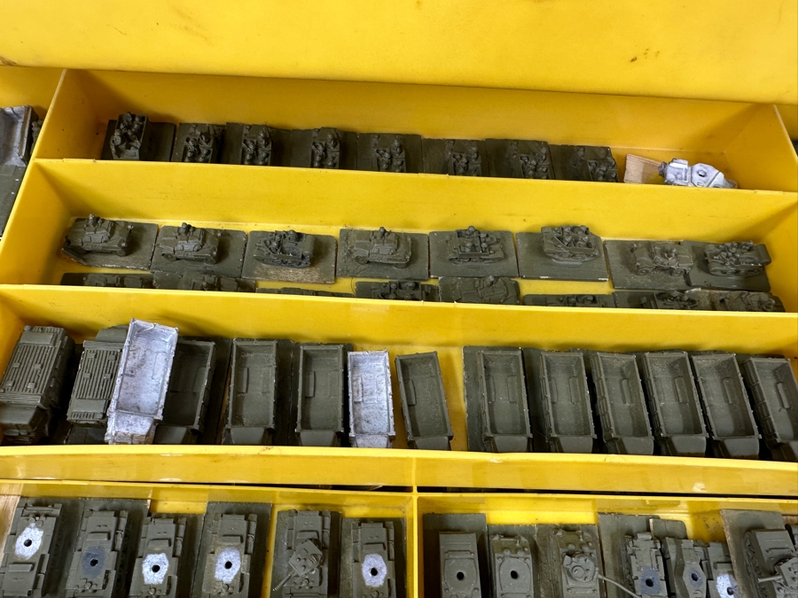 Huge Collection Of Train HO Scale Metal Military Figures, Tanks, Cannons, Military Vehicles & More - See Photos [Photo 3]