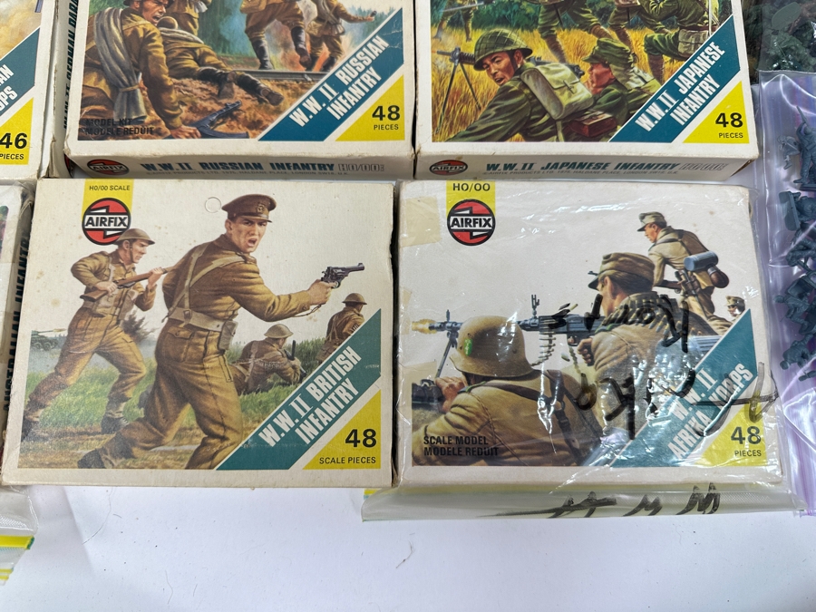 Collection Of Train HO Scale Plastic Military Figures, Horses, Cannons & More - See Photos [Photo 8]