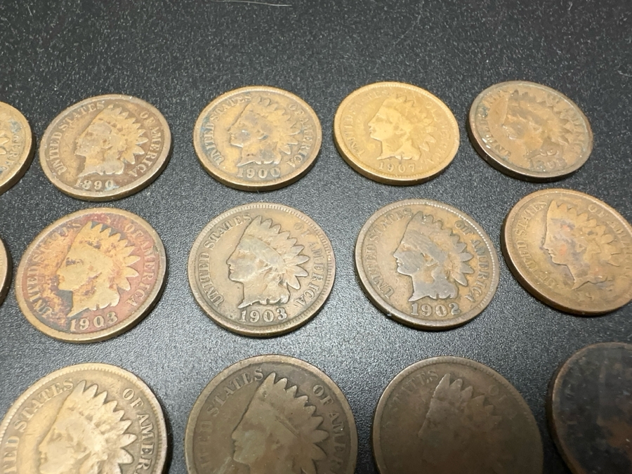 Collection Of (20) Antique Indian Head Cent Pennies From Various Years [Photo 9]