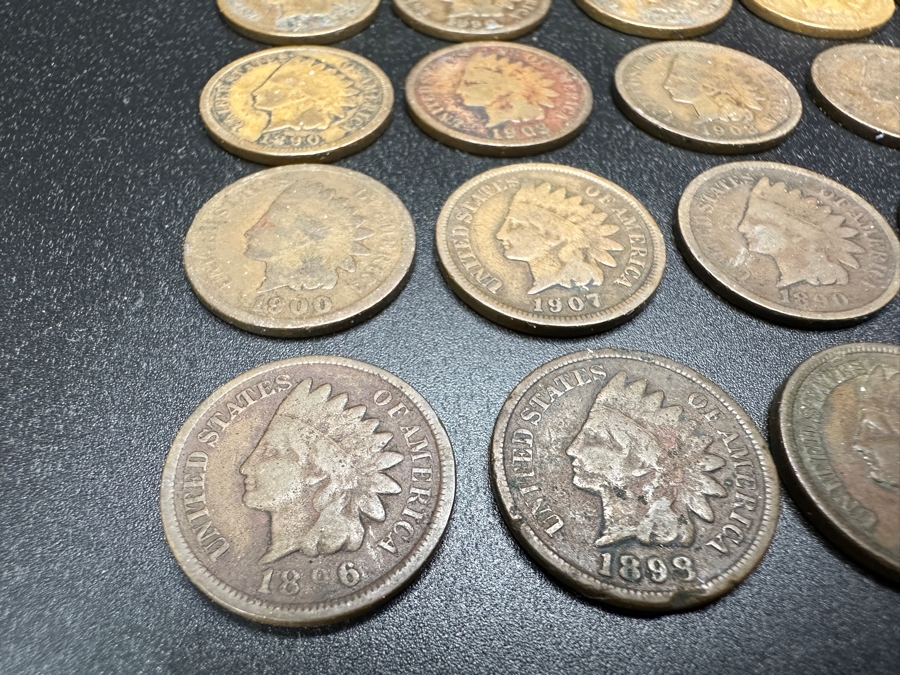 Collection Of (20) Antique Indian Head Cent Pennies From Various Years [Photo 2]