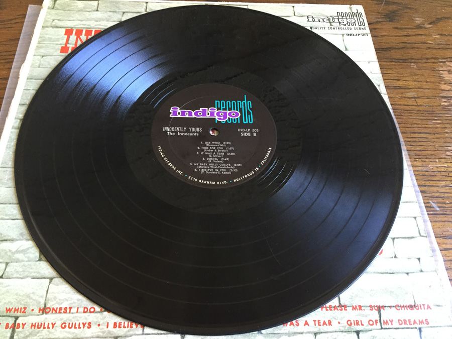 Innocents, The - Innocently Yours - Indigo Records - IND-LP 503 [Photo 5]
