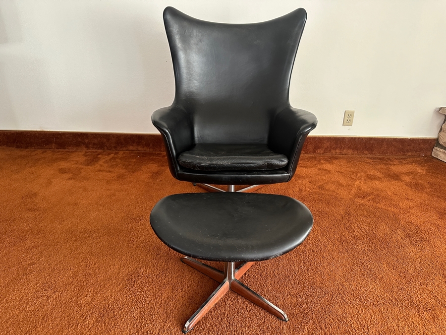 Mid-Century Modern H. W. Klein (Henry Walter Klein) Danish Egg Chair With Matching Ottoman [Photo 4]