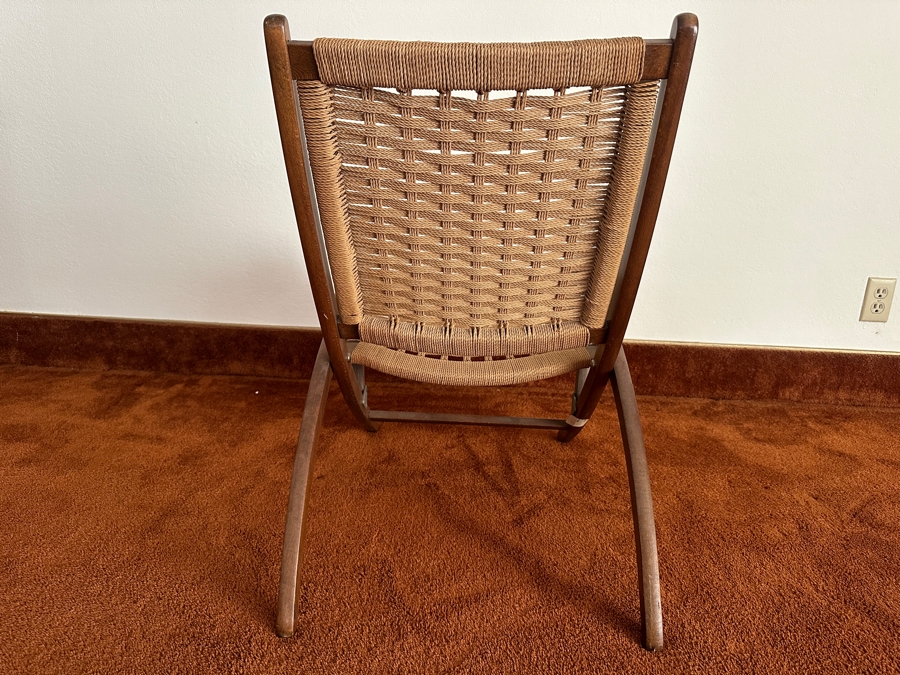 Mid-Century Modern Woven Paper Cord Folding Chair From Yugoslavia [Photo 5]