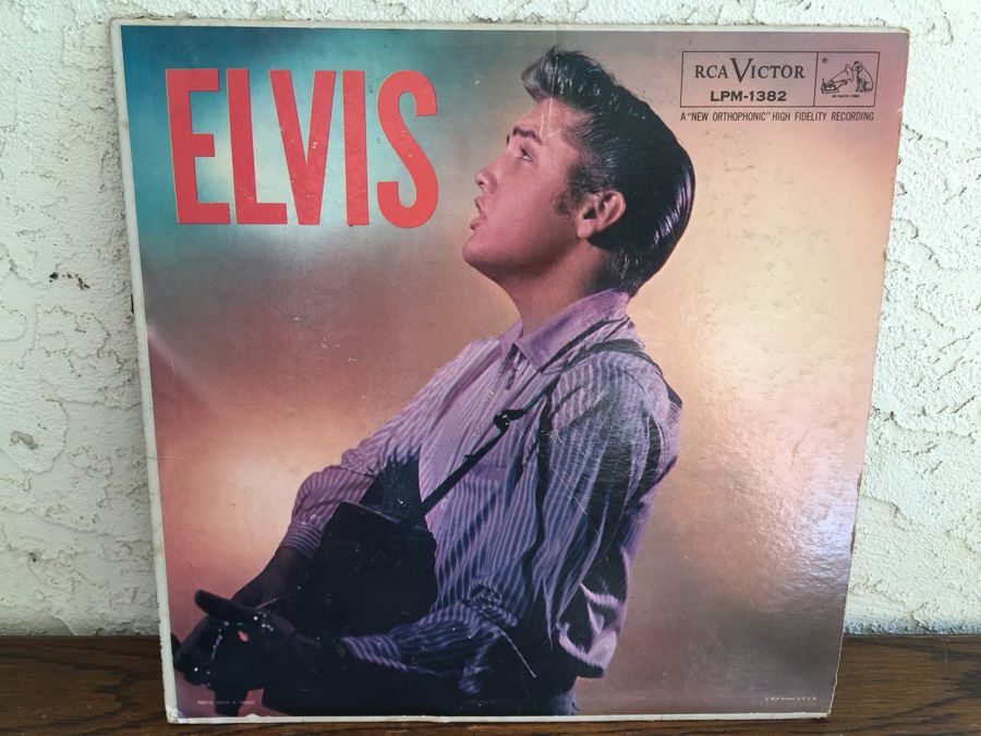 Elvis Presley ‎- Elvis - RCA Victor ‎- LPM-1382 [Photo 1]