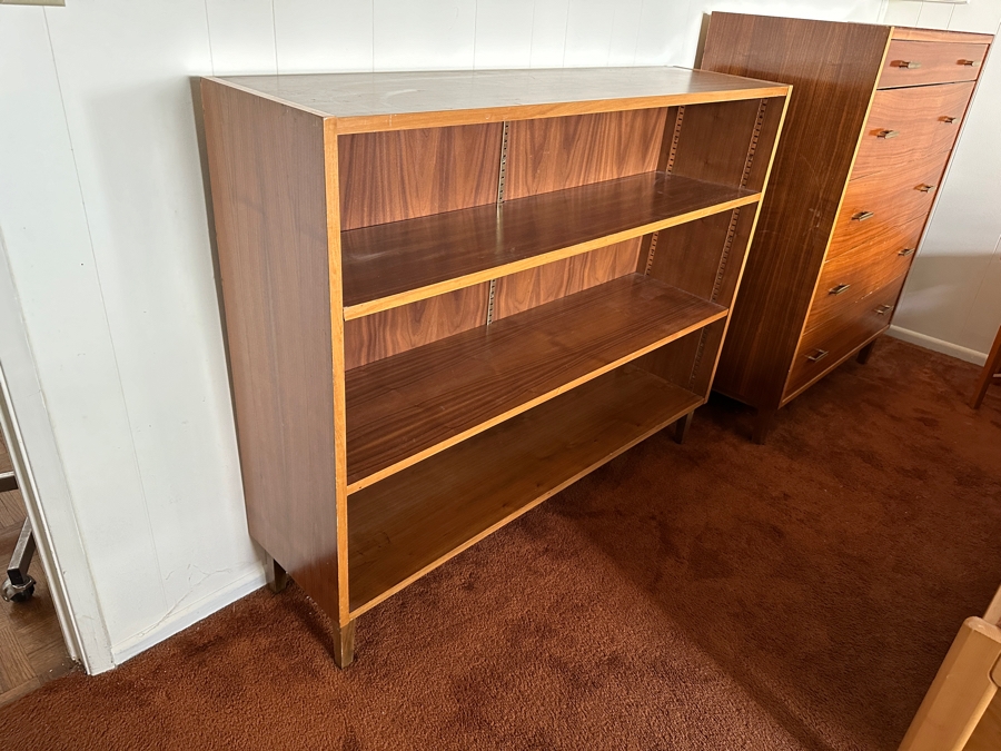 Vintage Mid-Century Modern Bookcase Bookshelf 47W X 12D X 37.5H [Photo 4]